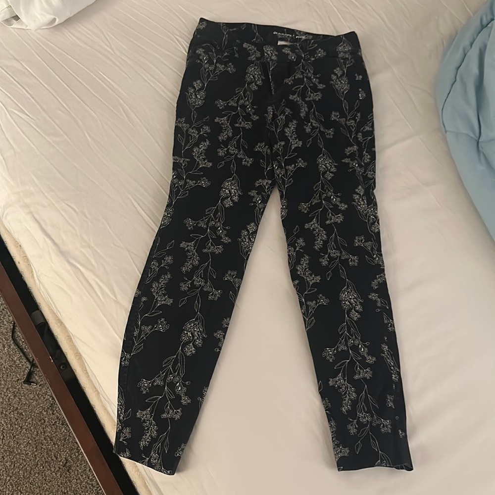 Old navy pants size 2 regular